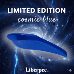 Limited Edition Liberpee Cosmic Blue Plastuit - Incl. opbergzakje